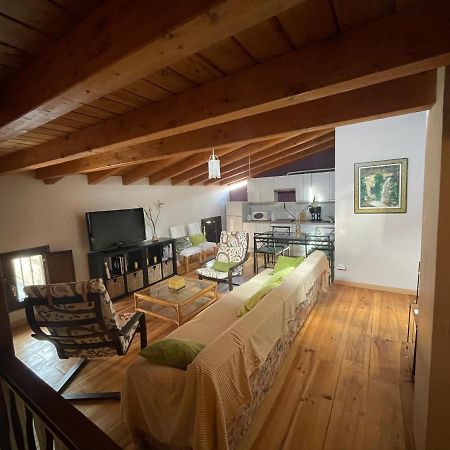 Atico Aires De Gredos Apartment Candeleda Bagian luar foto