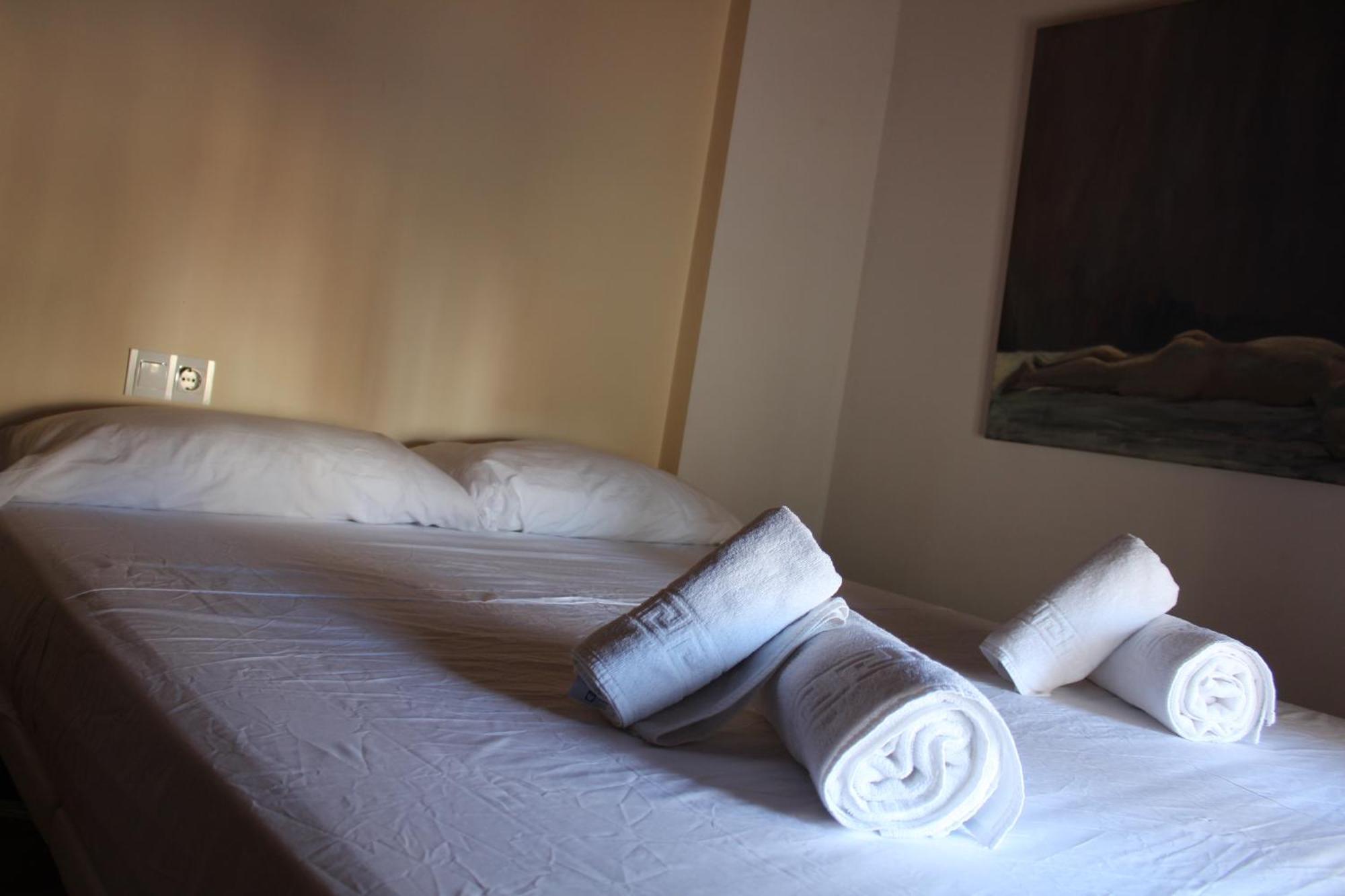Atico Aires De Gredos Apartment Candeleda Bagian luar foto